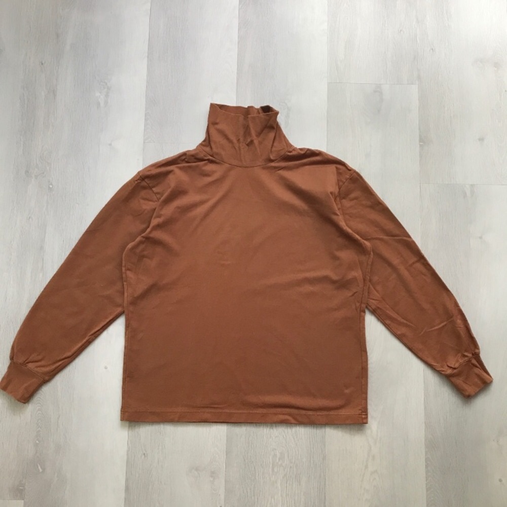 UNIQLO BROWN LONG SLEEVE 100% COTTON TURTLE NECK PULLOVER WOMENS LARGE